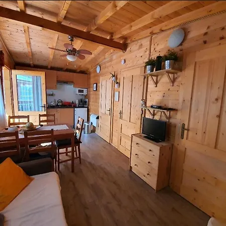Planet Chalet - Parigi 1 *